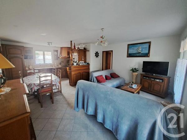 Maison à vendre  5 pièces - 81,01 m 2   ST GEORGES D OLERON  - 17
