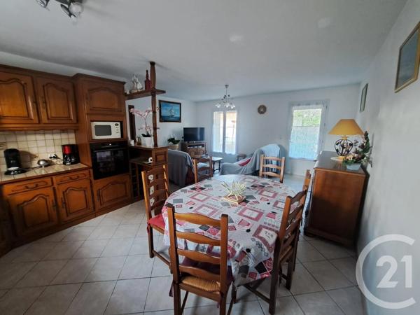 Maison à vendre  5 pièces - 81,01 m 2   ST GEORGES D OLERON  - 17