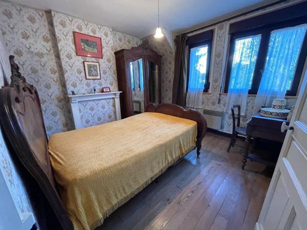 Maison de ville à vendre à Saint-Pol-sur-Ternoise dans le Pas-de-Calais (62130), ref : 2366   
centre