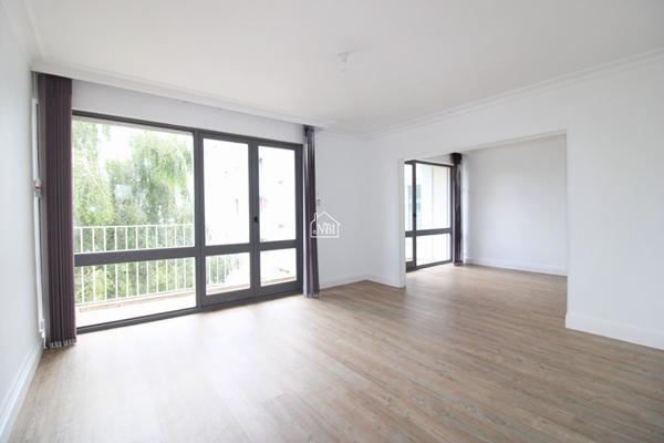 À LOUER Appartement T5 90,45 m² LAVAL
