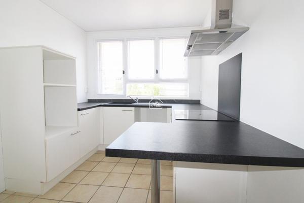 À LOUER Appartement T5 90,45 m² LAVAL