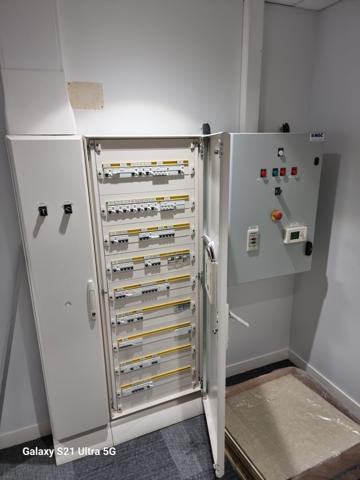 Lys-lez-Lannoy (59390) Lys-Lez-Lannoy local commercial de 150m² en location