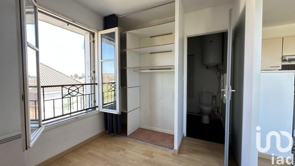 Studio 1 pièce de 27 m² à Carrières-sous-Poissy (78955)