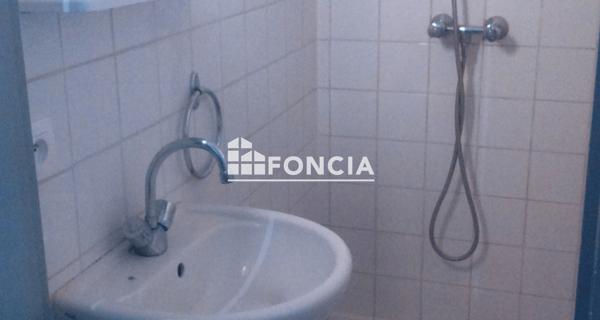 Location Studio 24.38 m² - Guilherand-granges 07500