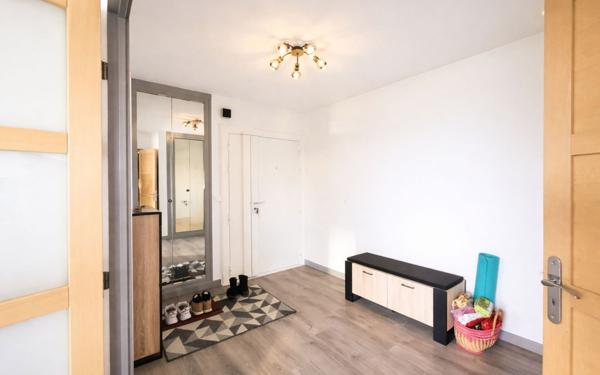 Appartement à vendre    4 pièces • 100 m2 Châlons-en-Champagne