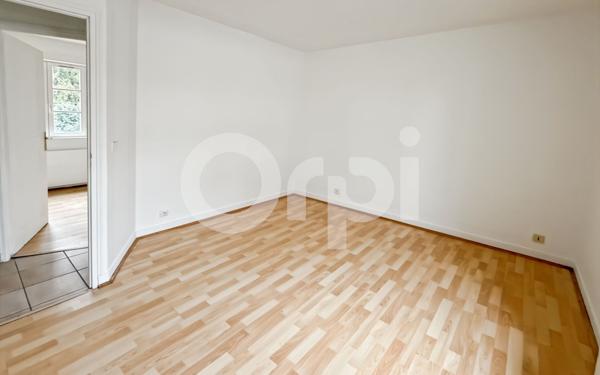 Appartement à louer    3 pièces •  Ully-Saint-Georges