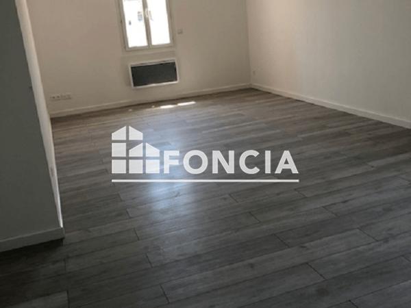 Location Appartement 2 pièces 51.37 m² - 66 AVENUE DES ALLIES Roquevaire 13360