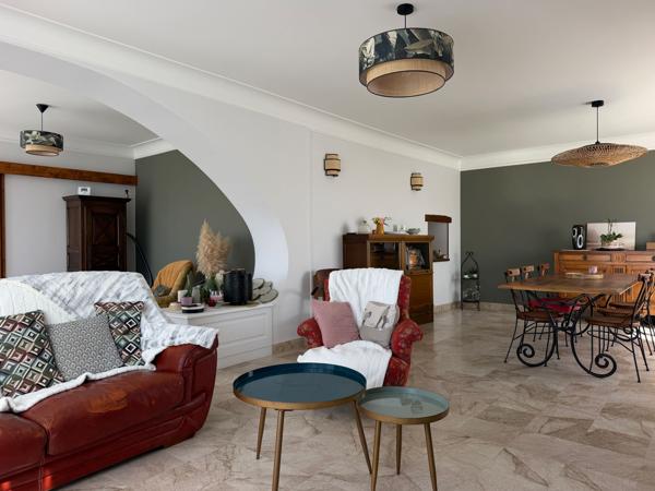Grande maison familiale avec sous-sol