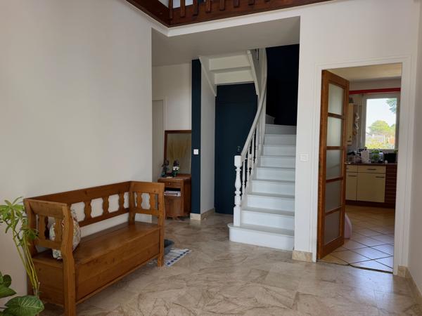 Grande maison familiale avec sous-sol