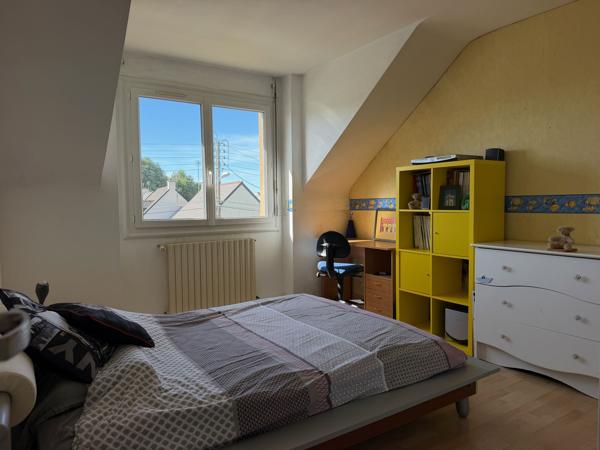 Grande maison familiale avec sous-sol
