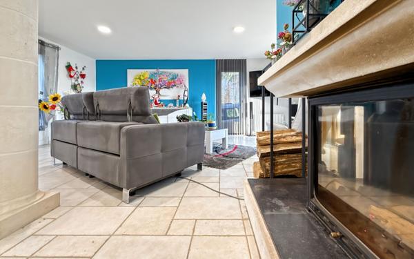 Maison à vendre    6 pièces • 165 m2 Thiviers