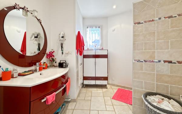 Maison à vendre    6 pièces • 165 m2 Thiviers