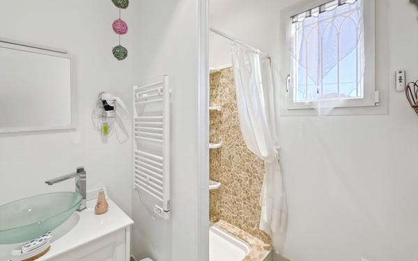 Maison à vendre    6 pièces • 165 m2 Thiviers