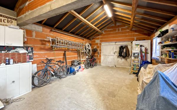 Maison à vendre    6 pièces • 165 m2 Thiviers