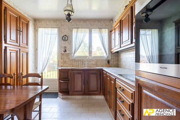 Maison Le Mesnil Le Roi 160 m2 1 050 000 € **  - Référence  4682
