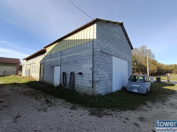 Orgueil - Maison avec lac - 5 chambres - 164 m² - garage 80 m² - hangar 120 m² - hangar 200 m² - terrain 38 00