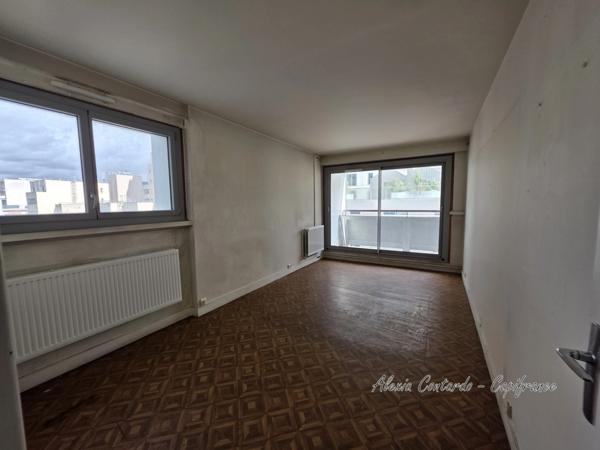 🌟 Rare à la vente : appartement 2 pièces de 43m² avec piscine – Paris 15e quartier Saint-Lambert