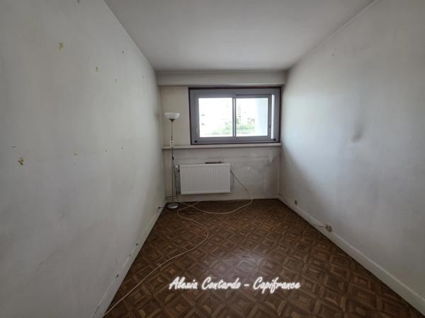 🌟 Rare à la vente : appartement 2 pièces de 43m² avec piscine – Paris 15e quartier Saint-Lambert