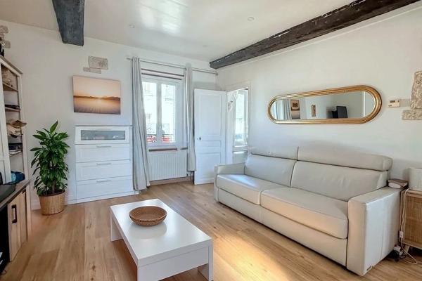 Appartement F2 en hyper-centre de Chaumontel