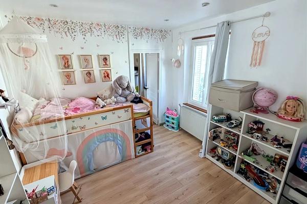 Appartement F2 en hyper-centre de Chaumontel