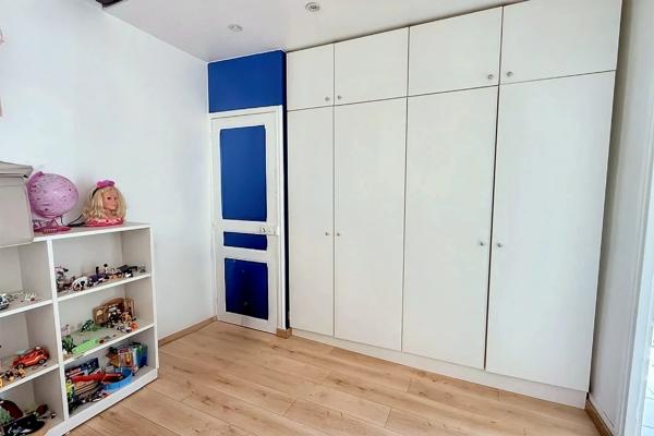 Appartement F2 en hyper-centre de Chaumontel