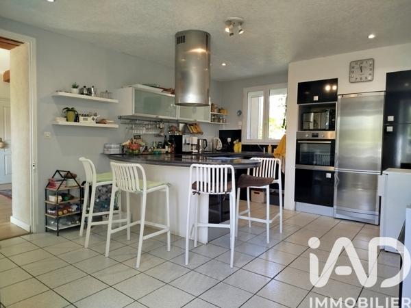 Maison à vendre 7 pièces 227 m² Chinon