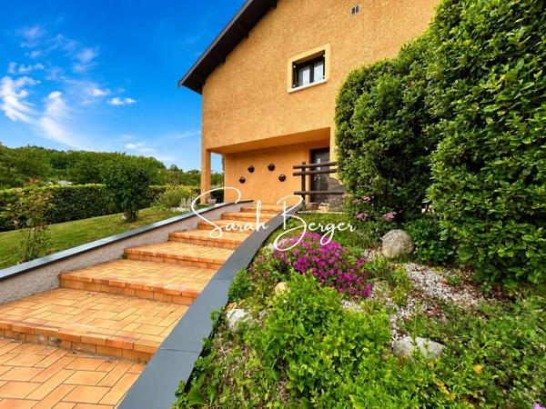 Maison familiale 220 m² - Avec piscine, véranda et grand terrain à Lagnieu