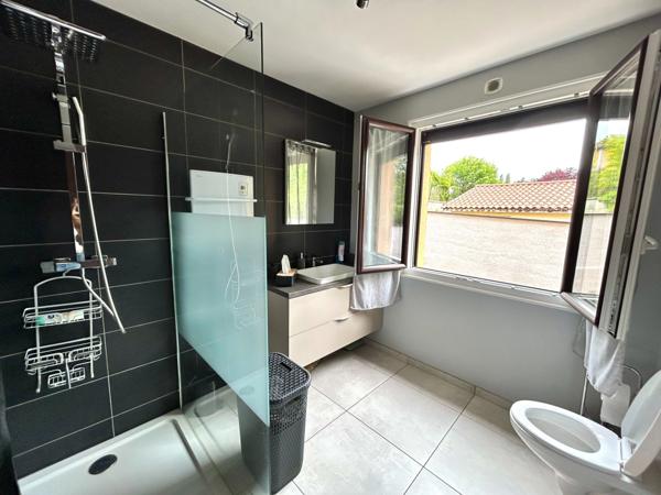 Maison familiale 220 m² - Avec piscine, véranda et grand terrain à Lagnieu