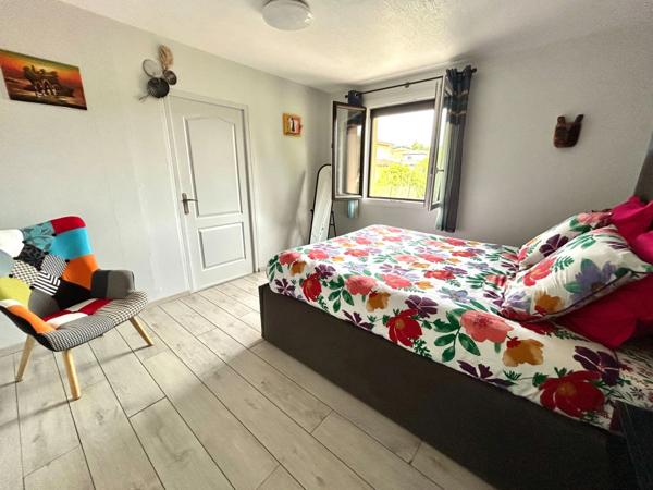 Maison familiale 220 m² - Avec piscine, véranda et grand terrain à Lagnieu