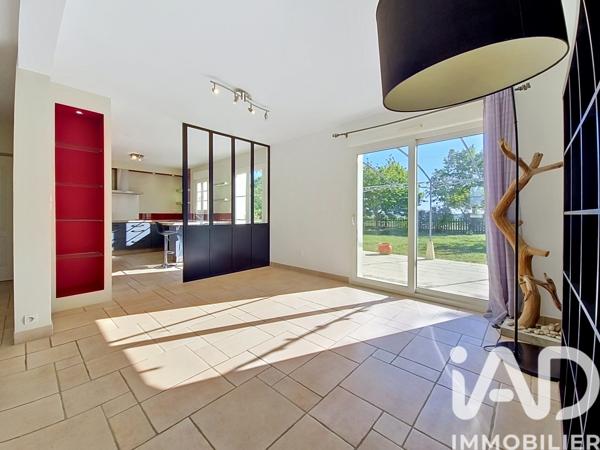 Maison à vendre 8 pièces 160 m² Luynes