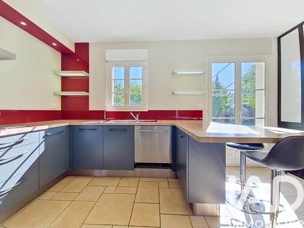 Maison à vendre 8 pièces 160 m² Luynes