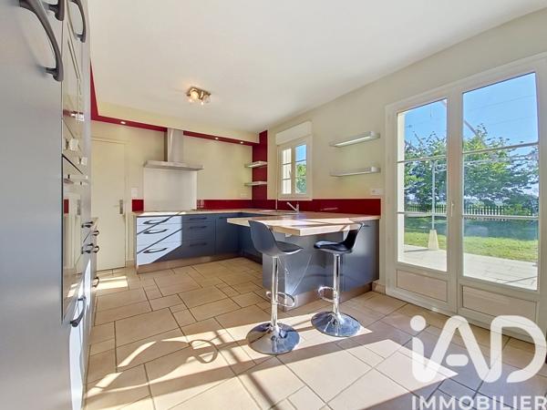 Maison à vendre 8 pièces 160 m² Luynes