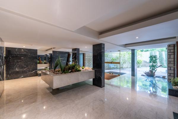 Appartement
         4 pièces
        - 115 m² Bien prestige 695 000 € *