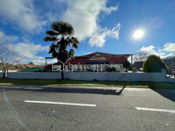 Immeuble commercial de 700 m²