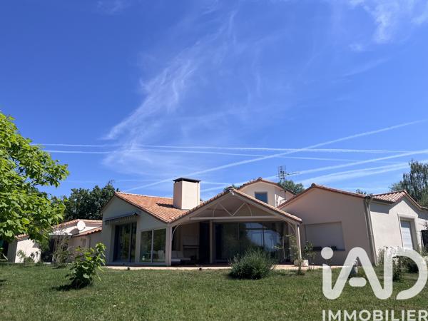 Maison à vendre 7 pièces 178 m² Chantonnay