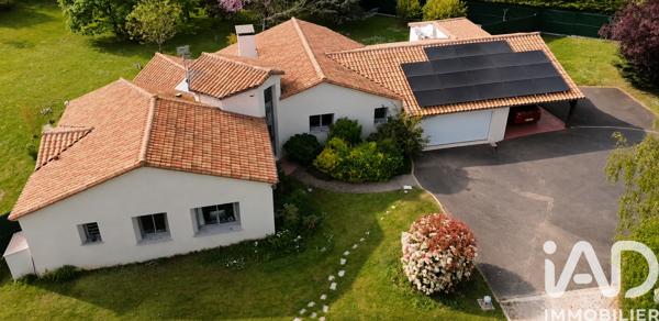 Maison à vendre 7 pièces 178 m² Chantonnay