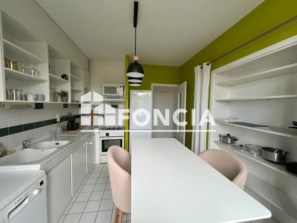 Location Appartement meublé 3 pièces 81.87 m² - RESIDENCE MARCHANDOT Rodez 12000