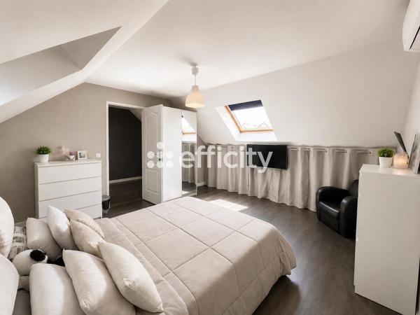 Maison
         7 pièces
        - 180 m² 509 000 € *