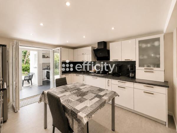Maison
         7 pièces
        - 180 m² 509 000 € *