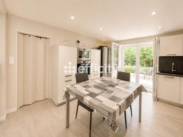 Maison
         7 pièces
        - 180 m² 509 000 € *