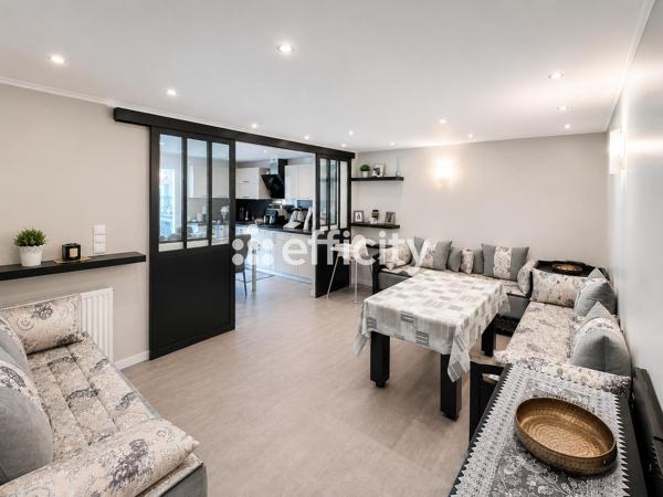 Maison
         7 pièces
        - 180 m² 509 000 € *