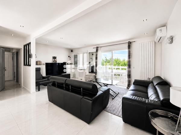 Maison
         7 pièces
        - 180 m² 509 000 € *
