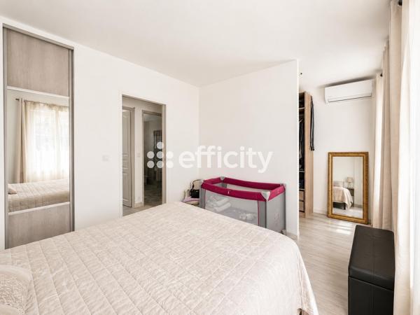 Maison
         7 pièces
        - 180 m² 509 000 € *
