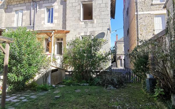 Maison à vendre    6 pièces • 124 m2 Brive-la-Gaillarde