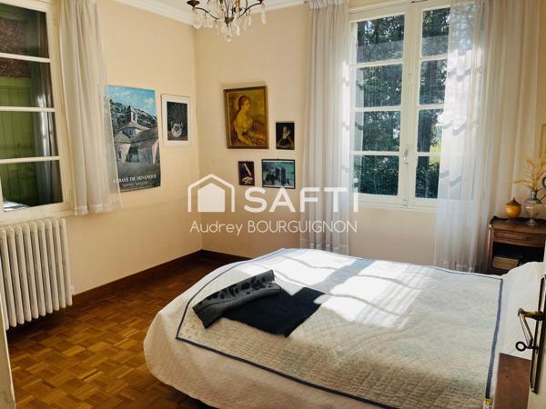 Maison à Rénover avec Grand Jardin