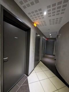 Appartement 1 pièces de 9 m² à Saint etienne