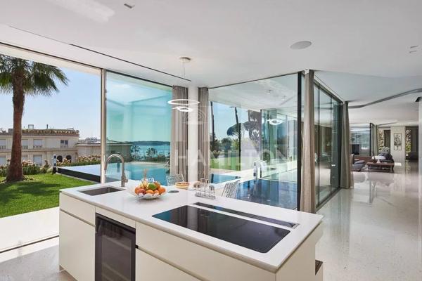 Cannes Californie vue mer rare villa contemporaine neuve Cannes