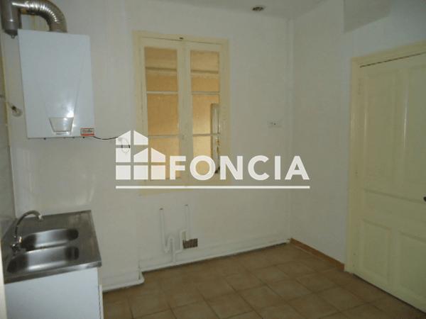 Location Appartement 3 pièces 75.56 m² - MAISON CARREE Nimes 30000