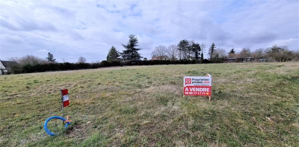 PROCHE MAINTENON - Beau terrain à bâtir de 911 m²