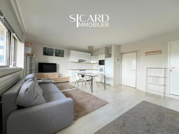 Vue Seine en étage – Beaugrenelle